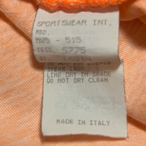 Pre-loved RARE Moschino Jeans “tea shirt” Women, USA Size 10 Vintage! - Picture 4 of 6